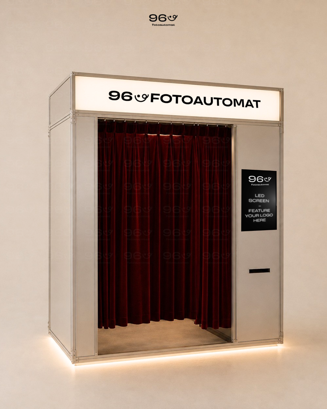 Enclosed 96 Fotoautomat custom photobooth photographed in a studio